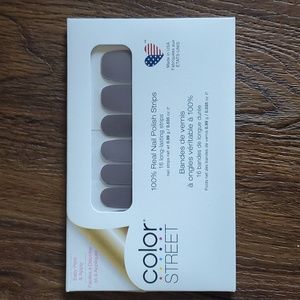 Color Street Nails - Berlin It to Win It